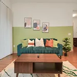 Beautiful Unit Near Med Center W/ Shopping Center